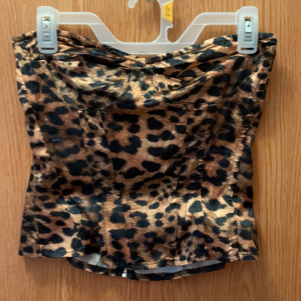 New leopard print Size 4 boustier.